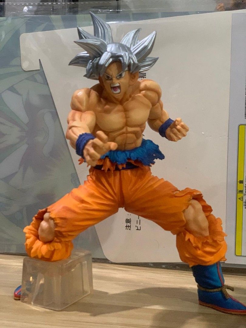 Dragon Ball Z Figures Set (Category: Figurines & Statues) located in Quezon City. Submitted by alpha81824 (Listing ID 1417618544, Image 2). Description: - Dragon Ball Z figurine set Japan - Goku UI, Goku SSJ and Vegito - Masterlise Authentic Figures w/ there Dynamic poses - Cabinet displayed no box no issue makinis - Comes with clear display stands FS if set make me an offer but pass for low Bollers 1200 each figure, first to pay no reservations 