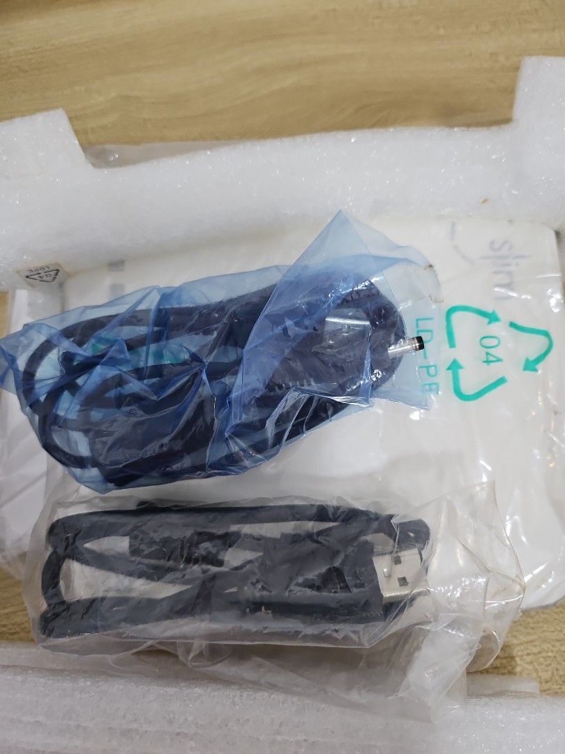 DVD rewriter (Category: Other Accessories) located in Singapore. Submitted by yanhan06 (Listing ID 1417734607, Image 3). Description: .