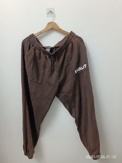 (Category: ) located in . Submitted by wansssthriftstore (Listing ID 1417791200, Image 1). Description: .
