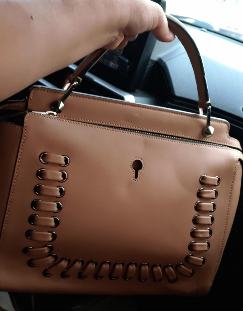 Fendi Handbag (Category: Luxury Bags & Wallets) located in Legazpi City. Submitted by georgepineda791 (Listing ID 1417622884, Image 1). Description: ❣️Preloved Fendi Dotcom Handbag 🤍 ❣️With etiketa and code inside. ❣️Features branded hardware and original underzip. ❣️Shows signs of usage, including some dirt (condition as is, sourced from ukay selection). ❣️No longer comes with strap and pouch. Priced accordingly. ❣️Handbag only 📌Disclaimer: Al