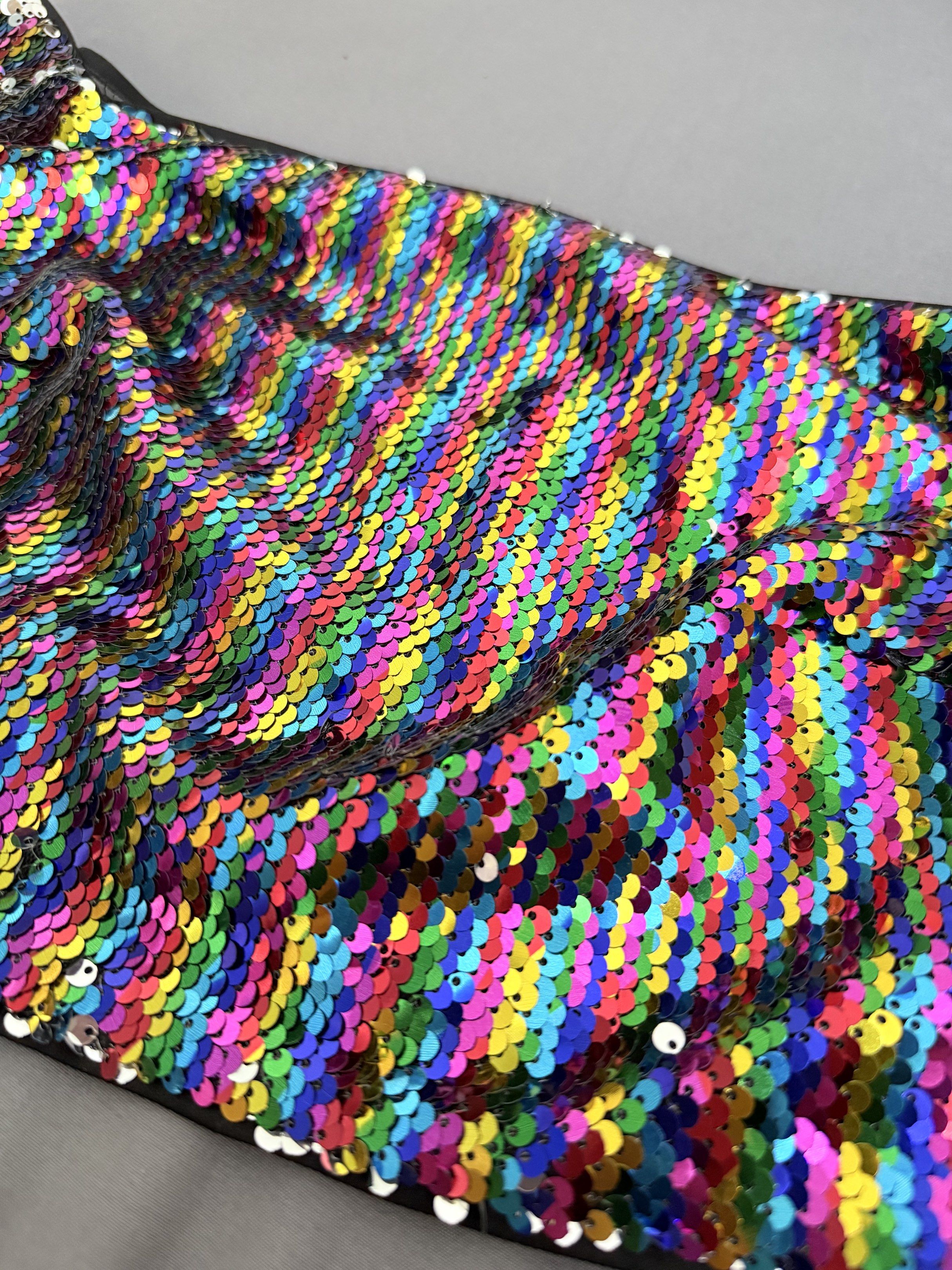 Forever 21 Sequin Off-Shoulder Crop Top (Category: Others Tops) located in Tanauan. Submitted by kdcstro (Listing ID 1417684084, Image 3). Description: Worn once during christmas party Size: S.