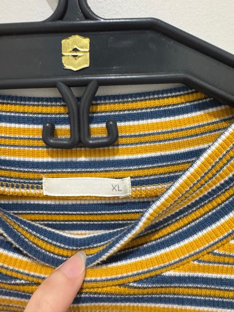 GU Longsleeves Top (Category: Longsleeves) located in Quezon City. Submitted by envti (Listing ID 1417786939, Image 3). Description: Perfectly fits L since GU runs small.