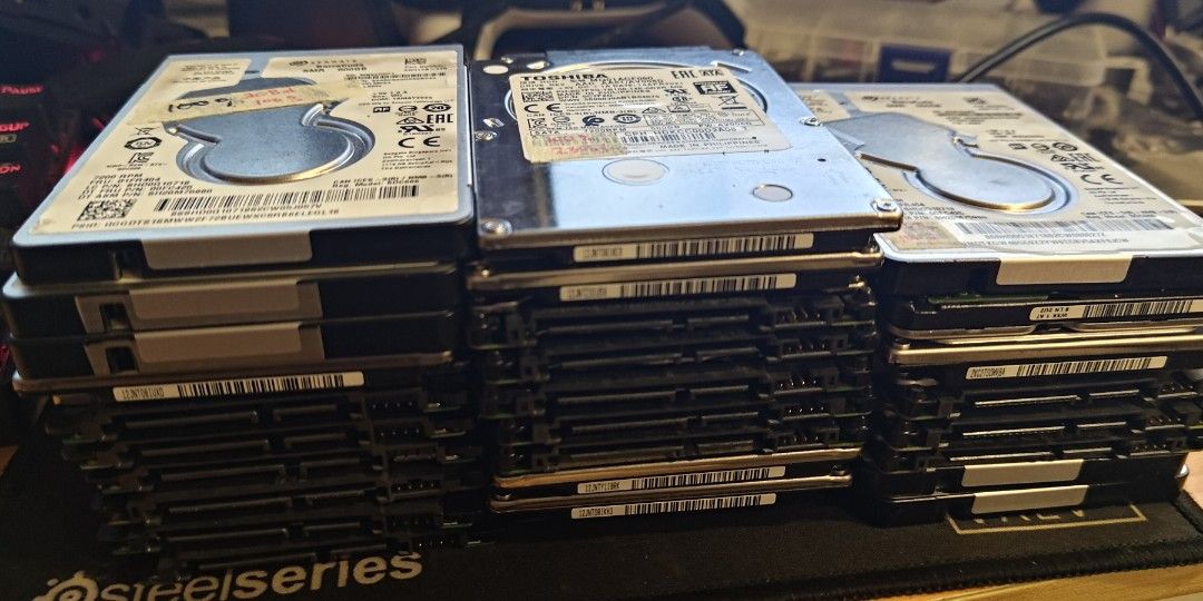 Hard Disk Storage 500GB SATA (Category: Hard Disks & Thumbdrives) located in Makati City. Submitted by john1215cruz (Listing ID 1417742489, Image 2). Description: For Sale: 500 each 400 each if Take All 20-30pcs 90-100% health.