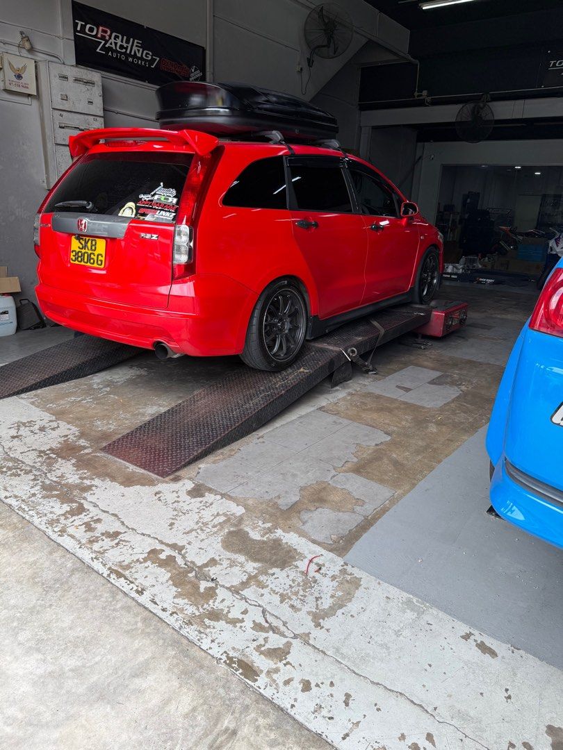 Honda Stream 1.8 RSZ (A) (Category: Used Cars) located in Singapore. Submitted by nrlynrhm (Listing ID 1297993625, Image 2). Description: Gearbox rebuilt October 2023 Engine rebuilt February 2024 Come with receipt for rebuild Engine Custom engine bay respray Full rebuilld High com piston upsize 81.5mm Skunk 2 camshaft stage 2 K20 ignition coil Synergy aluminium radiator 2 High speed fan sard 14inch Legal apexi exhaust (rare) K20 injector Custom 1