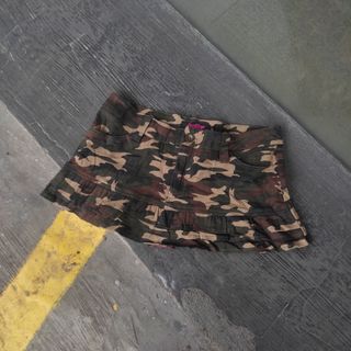 (Category: ) located in . Submitted by youngogs (Listing ID 1417749211, Image 1). Description: .