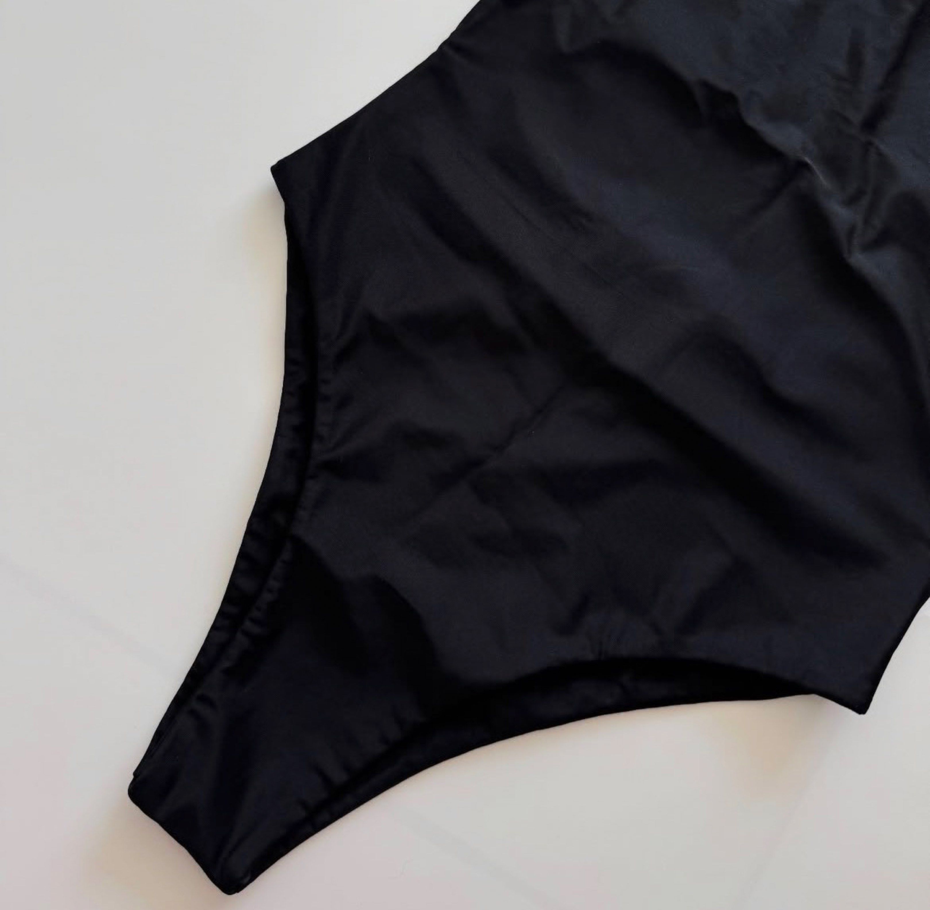 Kulani Kinis One Piece Sideboob Bikini (Category: Bikinis & Swimsuits) located in Cebu City. Submitted by mendycloset (Listing ID 1417705184, Image 3). Description: Non-padded .