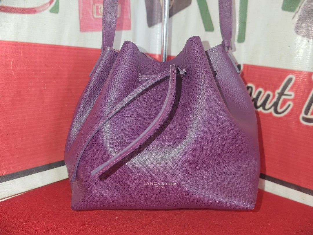 Lancaster (Category: Cross-body Bags) located in Caloocan City. Submitted by faithera0331 (Listing ID 1417798426, Image 3). Description: .