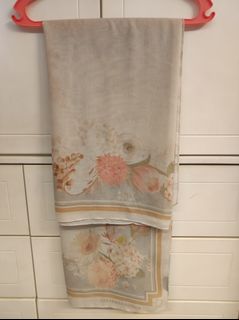 (Category: ) located in . Submitted by faraellapreloved (Listing ID 1417720291, Image 1). Description: .