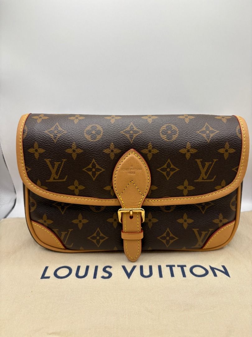 Louis Vuitton LV Diane Bag (Category: Luxury Bags & Wallets) located in Manila. Submitted by summercookie (Listing ID 1417795428, Image 2). Description: Used 2x Microchipped Complete inclusions.