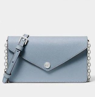 (Category: ) located in . Submitted by a.clearance (Listing ID 1417723306, Image 1). Description: .