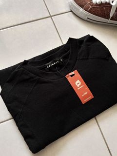 (Category: ) located in . Submitted by preloved_only_ (Listing ID 1417410225, Image 1). Description: .