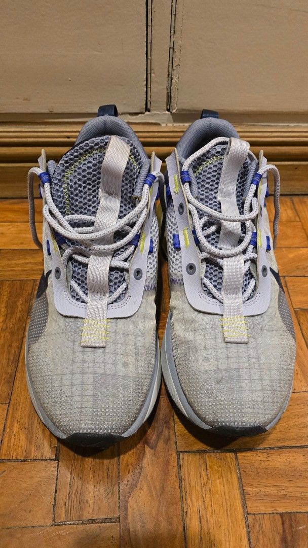 Nike Air Max 2021 Sneakers (Category: Sneakers) located in Pasig City. Submitted by johnflan (Listing ID 1417803335, Image 3). Description: - Nike Air Max 2021 - Size: US 11, UK 10, EUR 45, CM 29 - Color: Grey and Blue - Features: Visible Air Max cushioning, mesh upper - Design: Lace-up closure with heel pull tab - Condition: Excellent.