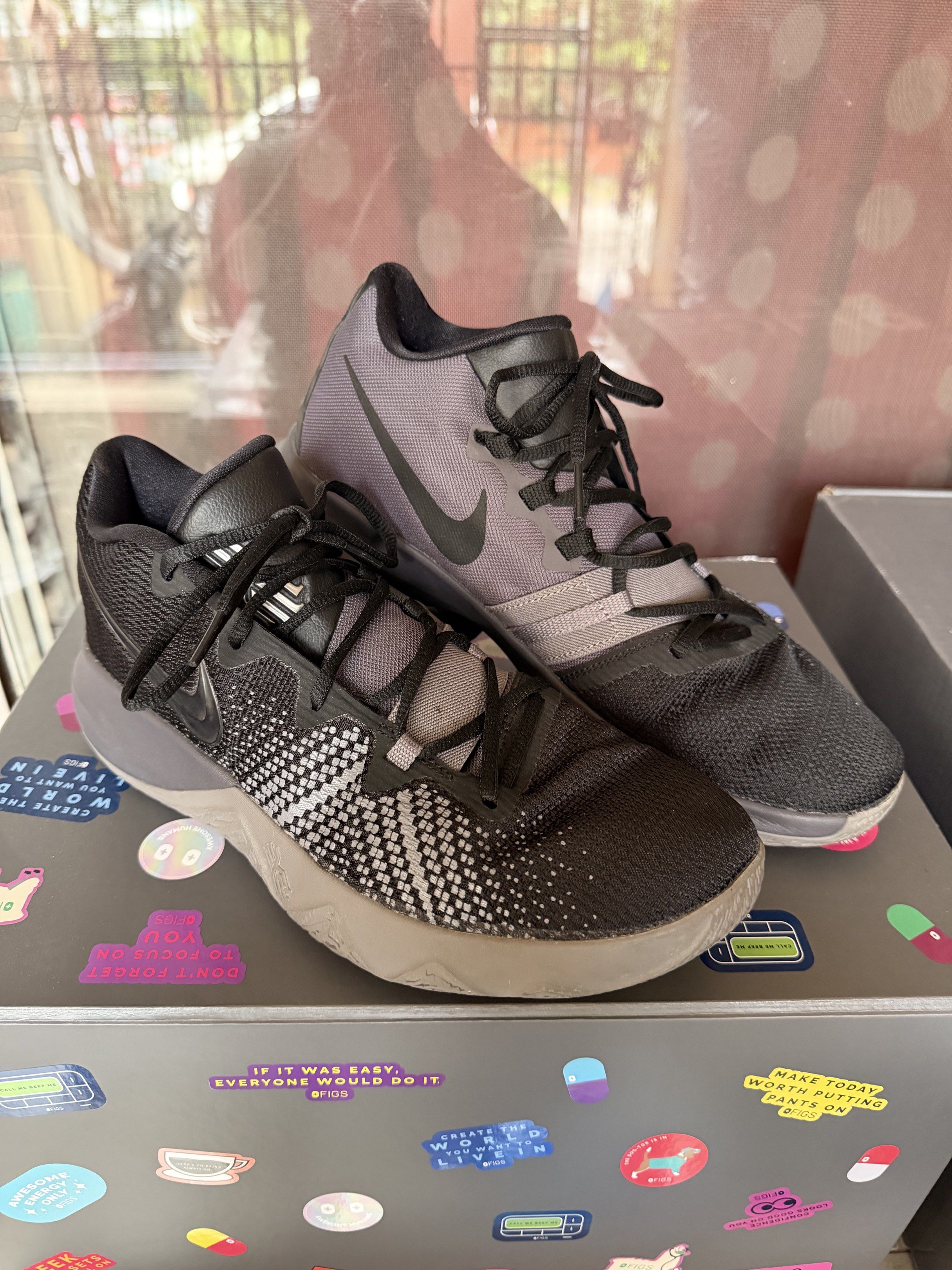 Nike Kyrie 5 Basketball Shoes | Flytrap Black Thunder (Category: Sneakers) located in Quezon City. Submitted by gomkatph (Listing ID 1417645012, Image 2). Description: Selling my PERSONAL USE shoes. • 100% authentic | NO BOX • used during volleyball games only. shoes is ideal for sports only and not for casual wear. • selling it because i have a lot of shoes already .