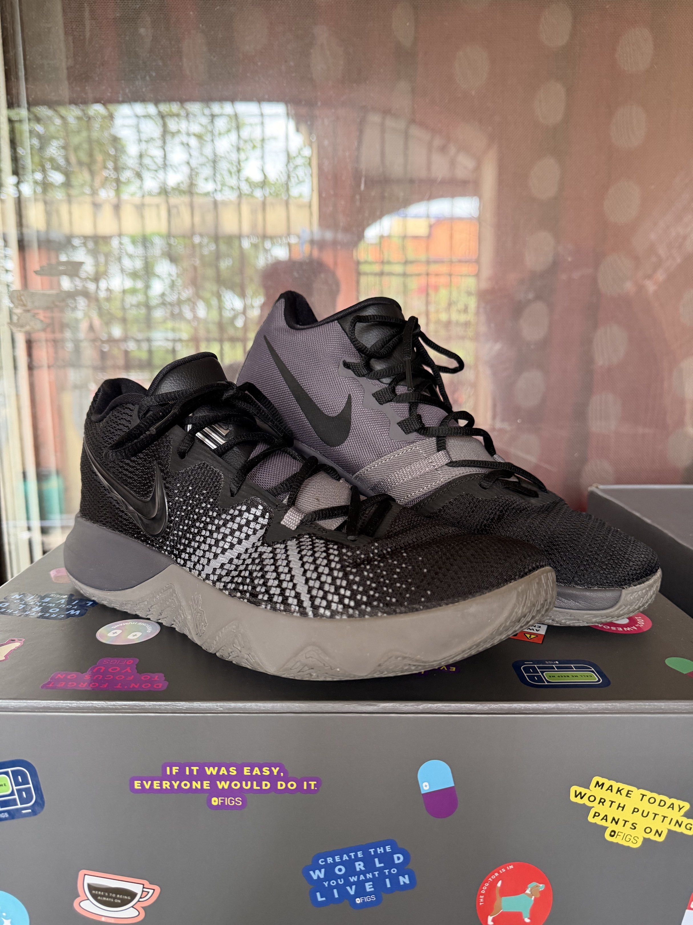 Nike Kyrie 5 Basketball Shoes | Flytrap Black Thunder (Category: Sneakers) located in Quezon City. Submitted by gomkatph (Listing ID 1417645012, Image 1). Description: Selling my PERSONAL USE shoes. • 100% authentic | NO BOX • used during volleyball games only. shoes is ideal for sports only and not for casual wear. • selling it because i have a lot of shoes already .