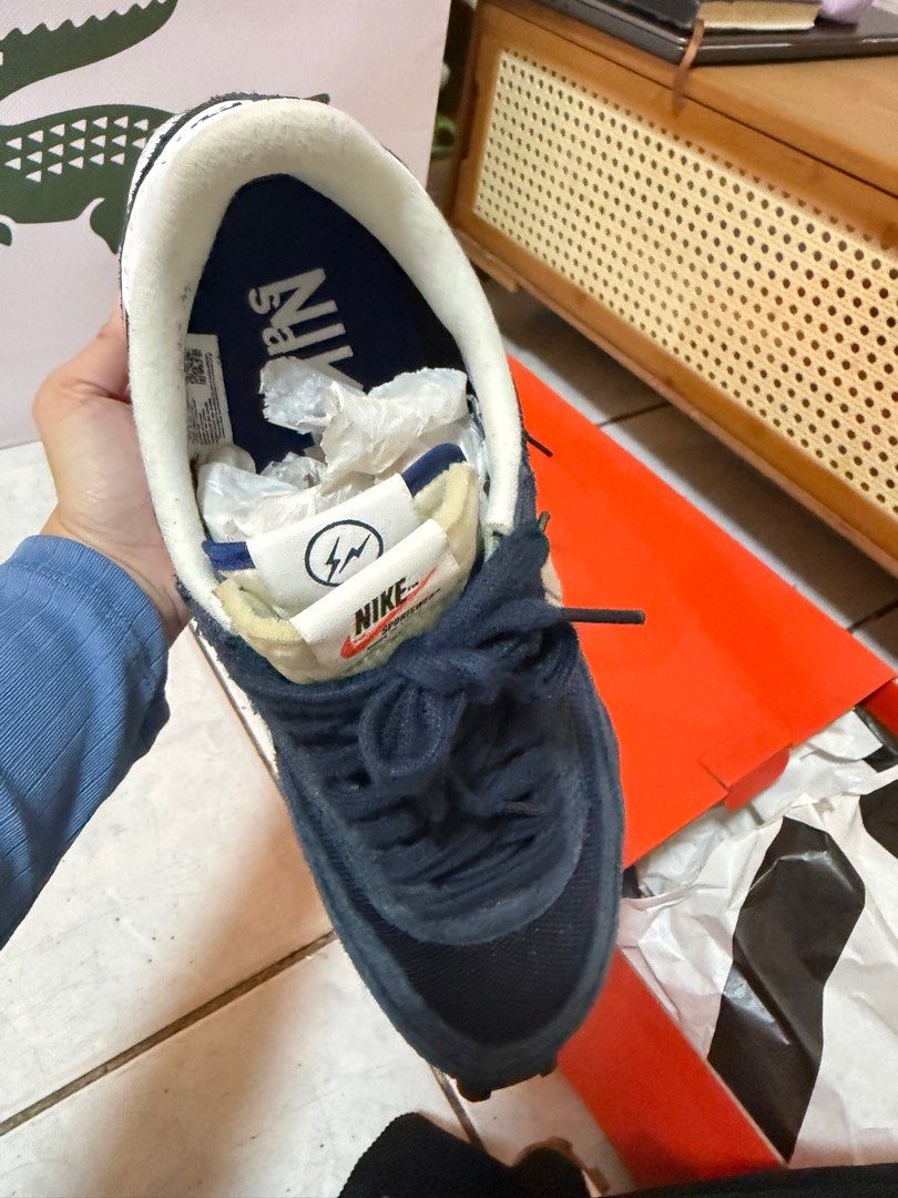 Nike LDWaffle/SF Fragment Sacai (Category: Sneakers) located in Mandaluyong City. Submitted by treasureeverythingph (Listing ID 1417643367, Image 2). Description: Nike sacai Size 10.5us 7500 Mandaluyong.