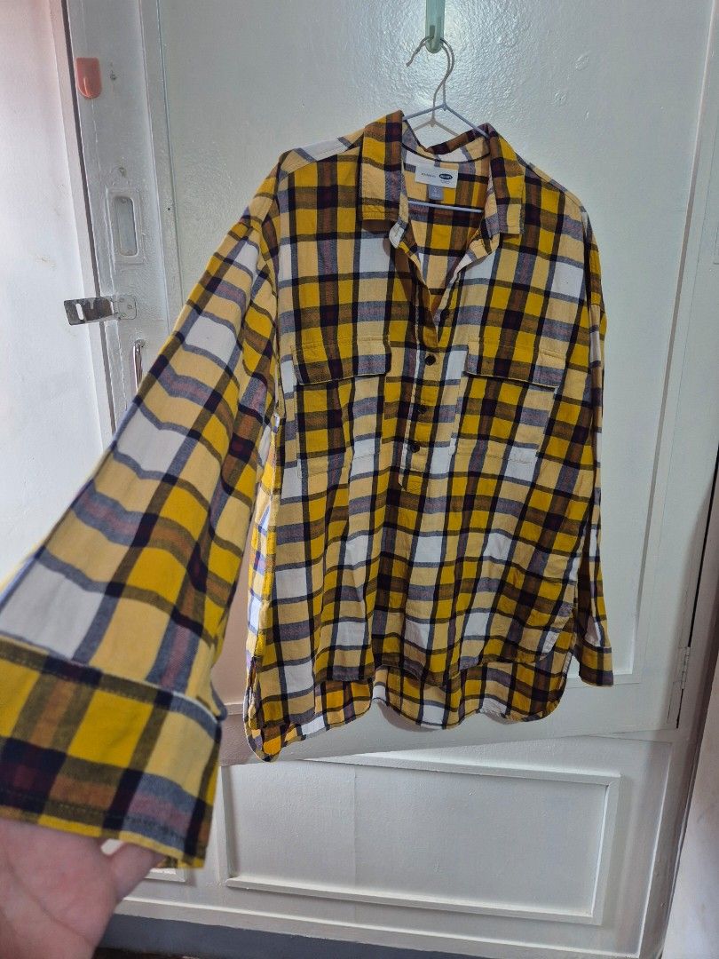 Old Navy Plaid Shirt (Category: Blouses) located in Quezon City. Submitted by conchicken (Listing ID 1417733121, Image 2). Description: never worn large xl.