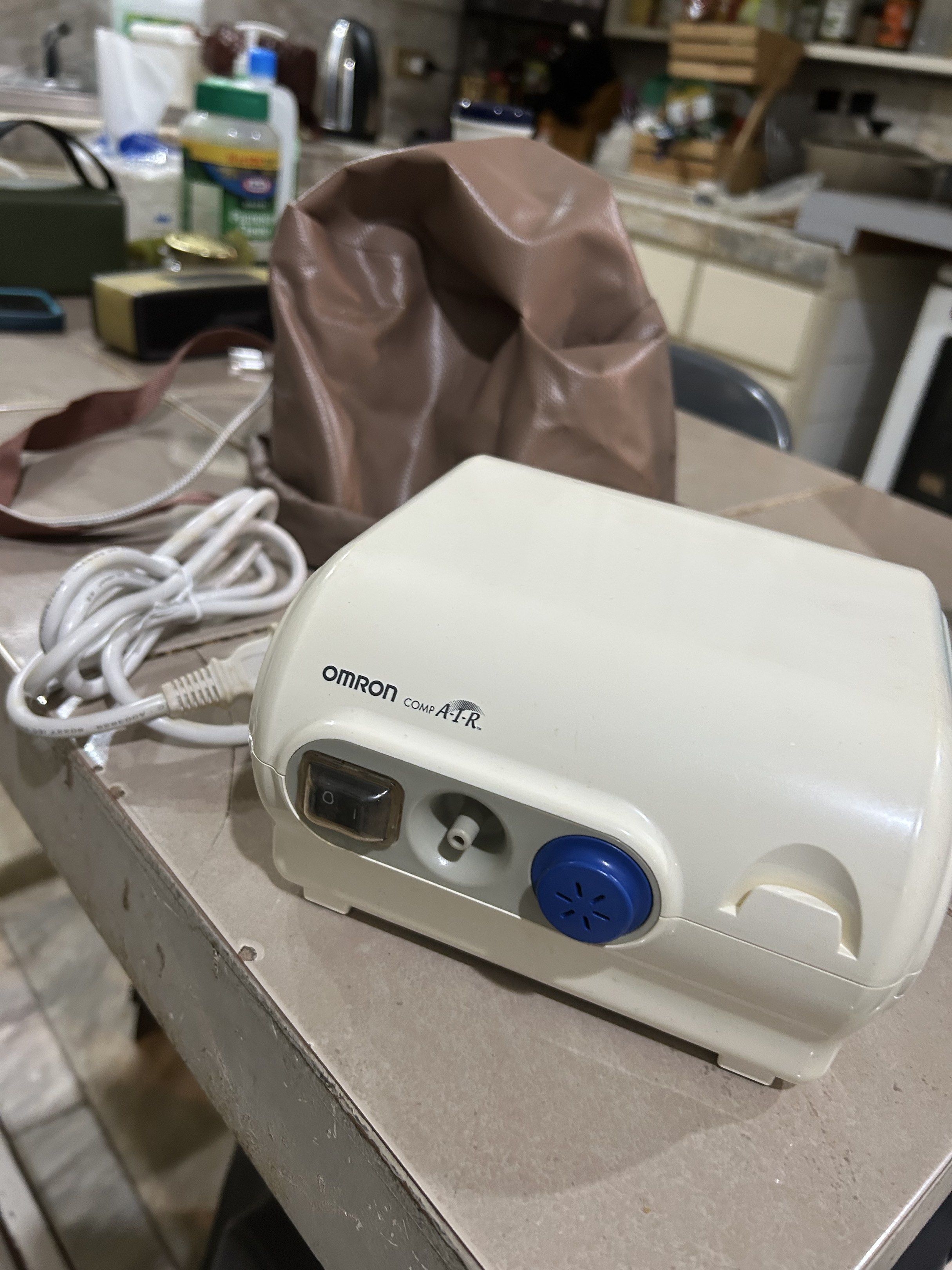 Omron Comp A-I-R Nebulizer (Category: Medical Supplies & Tools) located in Manila. Submitted by espcc (Listing ID 1417615422, Image 1). Description: Omron CompAIR A1R Nebulizer – Working Well Portable compressor nebulizer for asthma and respiratory therapy. Produces fine mist suitable for adults and kids. Unit powers on and runs smoothly. Includes: main machine + power cord (accessories may need replacement for hygiene). RFS: Not in use anymore P