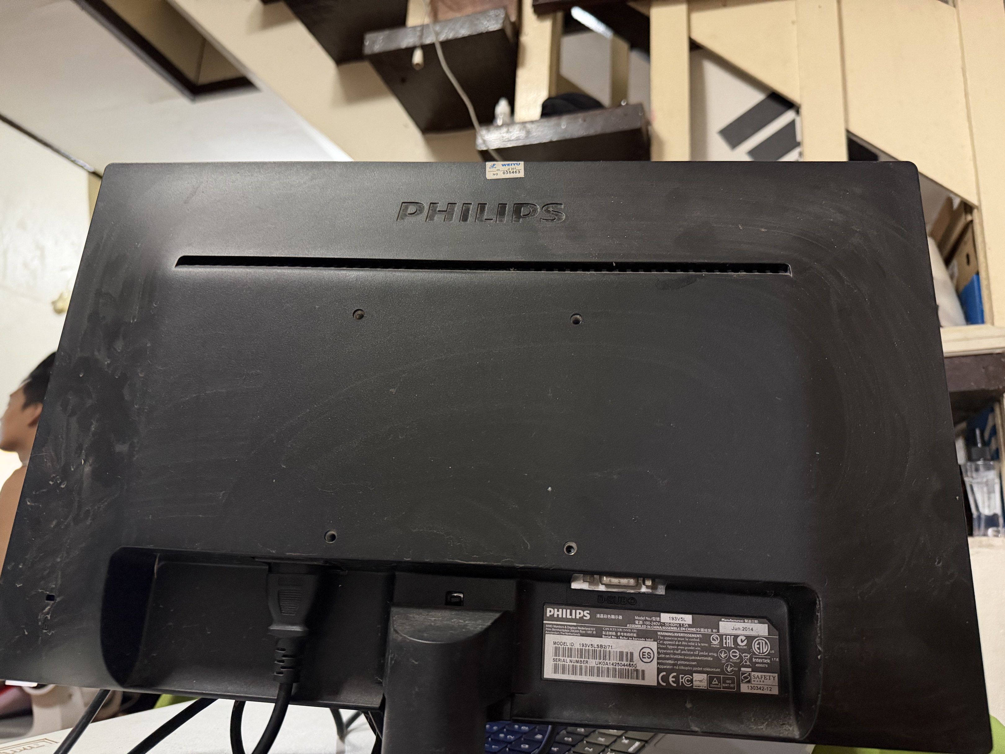 Philips 193V5L & AOC Monitor Bundle (Category: Monitor Screens) located in Manila. Submitted by nthnd (Listing ID 1417637112, Image 3). Description: Selling 2 spare monitors as bundle only. Philips 193B5L (LED 19 Inch) - with side burns AOC e950Swn (LED 19 Inch) - with monitor ghosting rfs: Upgraded to new ones Will only sell as bundle. Address: North Caloocan For pick up or delivery..