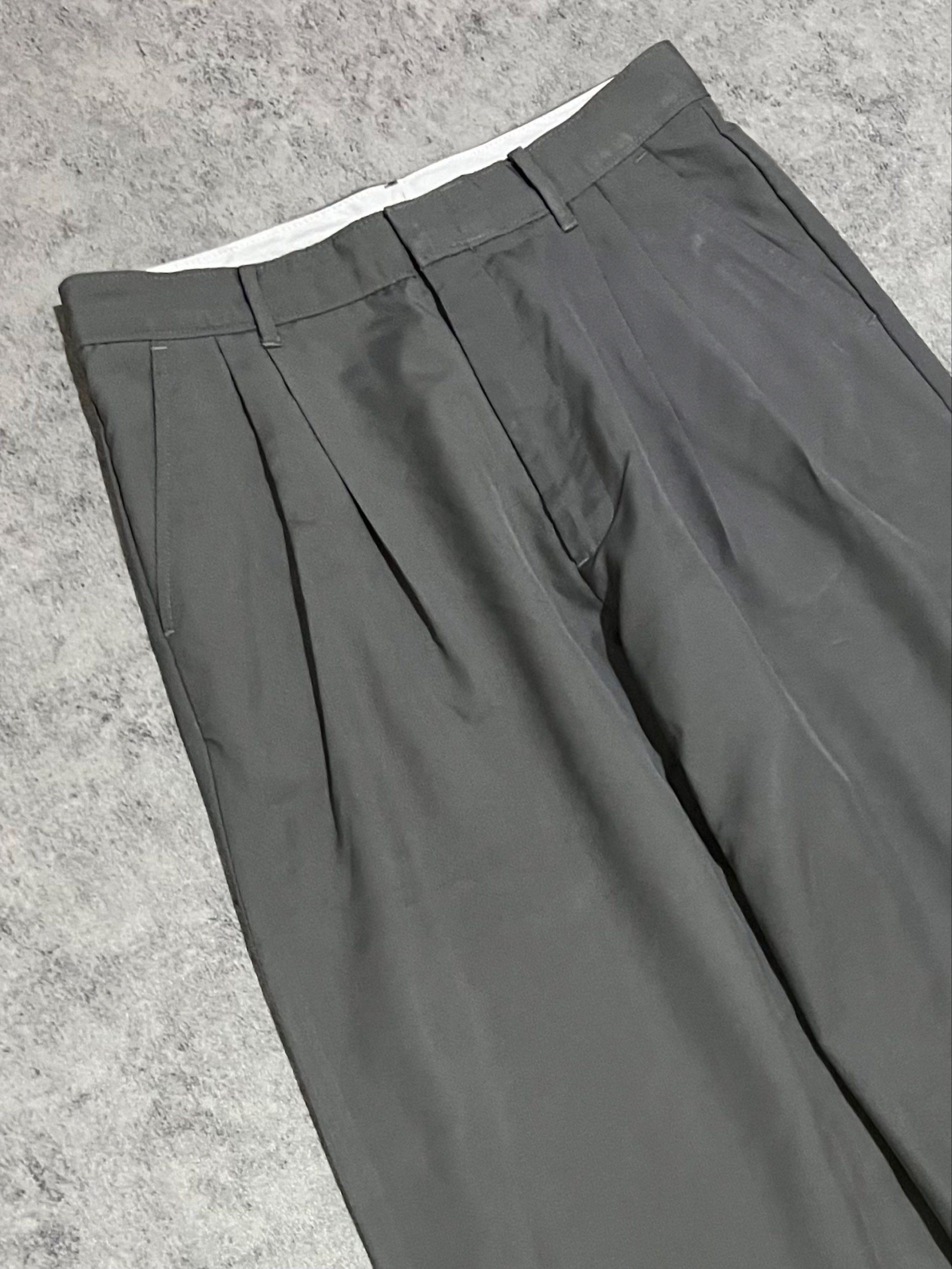 pleated masculine trousers - grey (Category: Other Bottoms) located in Bulacan. Submitted by modamuze (Listing ID 1417762121, Image 2). Description: 30” waist .