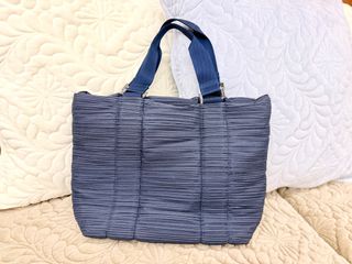（分類：）位於 。 由 prelovedst14u0 提交（商品編號 1417801133，圖片 1）。簡介： 。