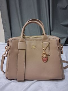 (Category: ) located in . Submitted by nurrizqapreloved (Listing ID 1390559212, Image 1). Description: .