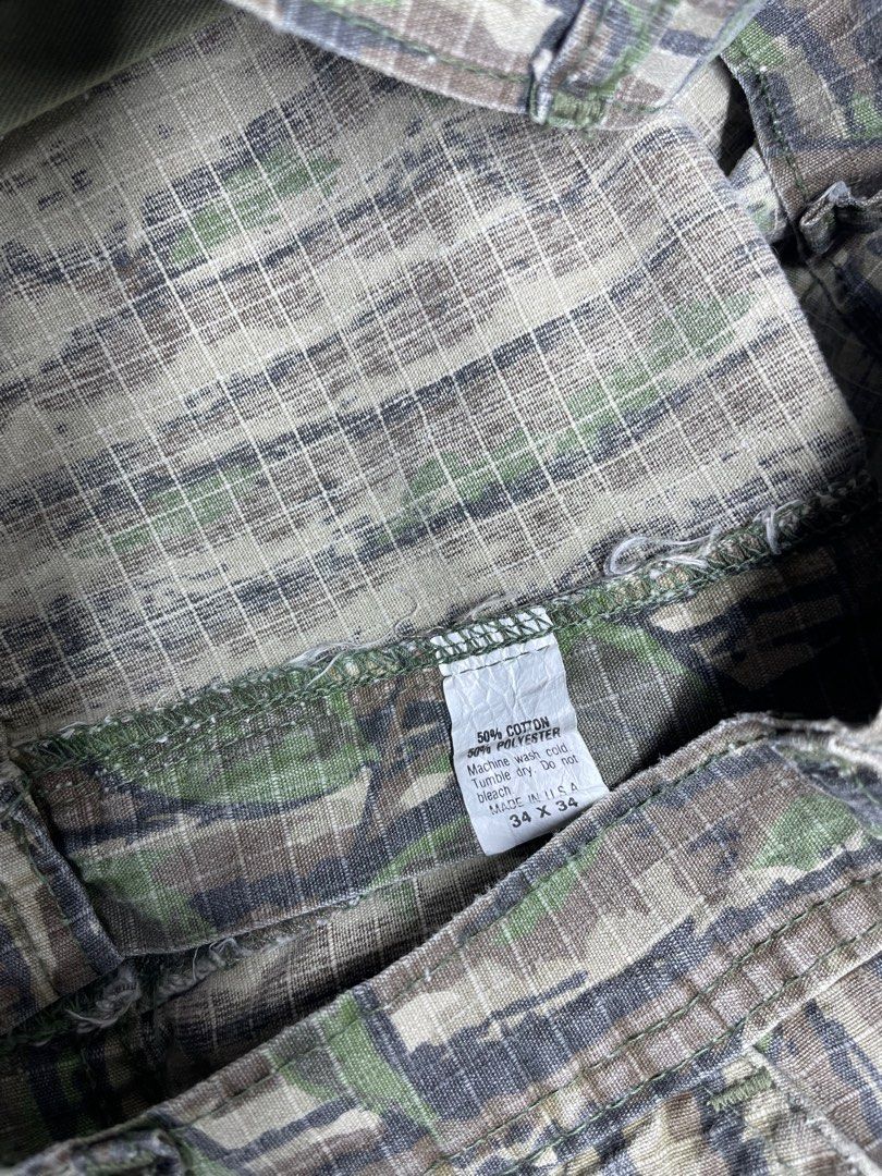 REALTREE CARGO PANTS (Category: Jeans) located in Manila. Submitted by owner4garmen.story (Listing ID 1417660482, Image 3). Description: REALTREE CARGO PANTS Dimension Measurement Waist: 32 Length: 41.5 Leg opening: 8 .