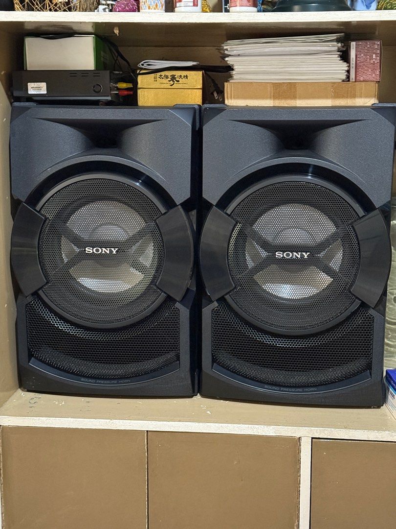 SONY COMPONENT (Category: Soundbars, Speakers & Amplifiers) located in Quezon City. Submitted by rvrvrv8 (Listing ID 1417811071, Image 2). Description: Good as new Condition 9.9/10 Used under 5x.