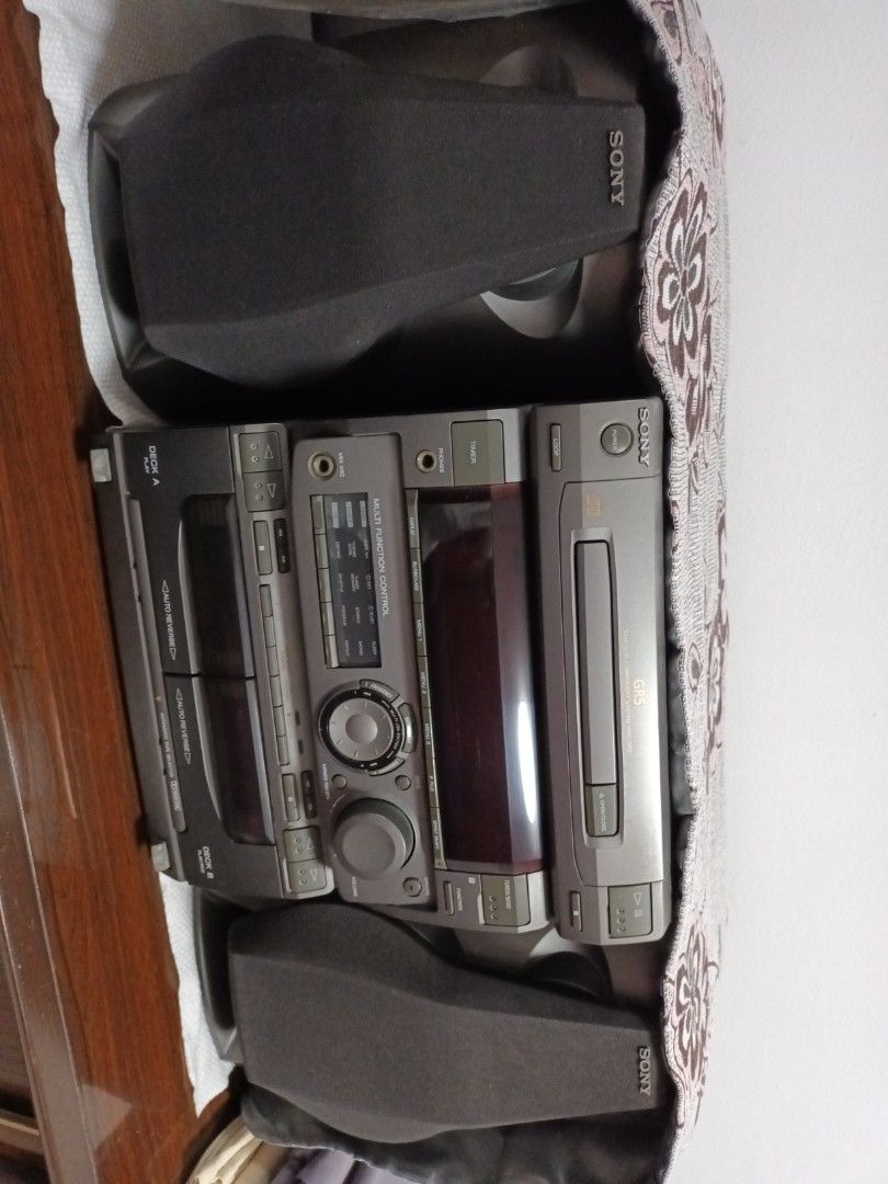 Sony Stereo System with CD Player