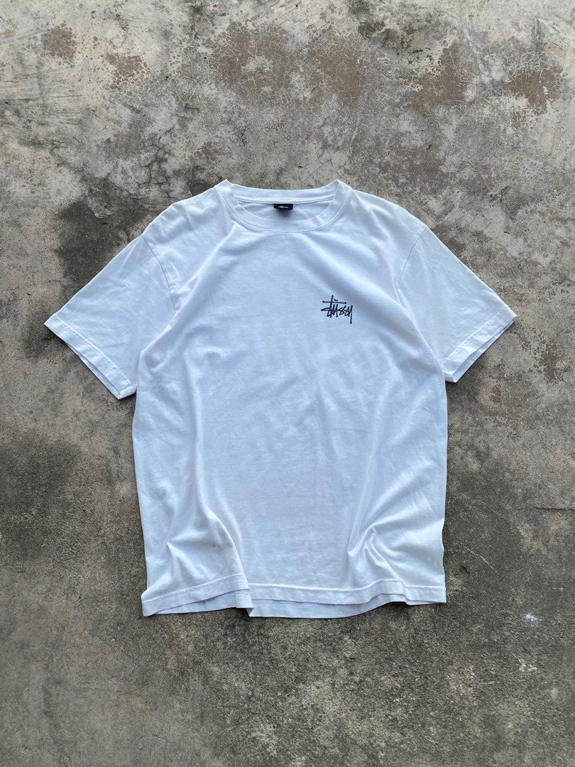Stussy Basic Tee (Category: Tshirts & Polo Shirts) located in Wakaf Bharu. Submitted by tshirt.thrift_ (Listing ID 1417783494, Image 2). Description: Pit 23 Labuh 30 Condition 9/10 Dfod.