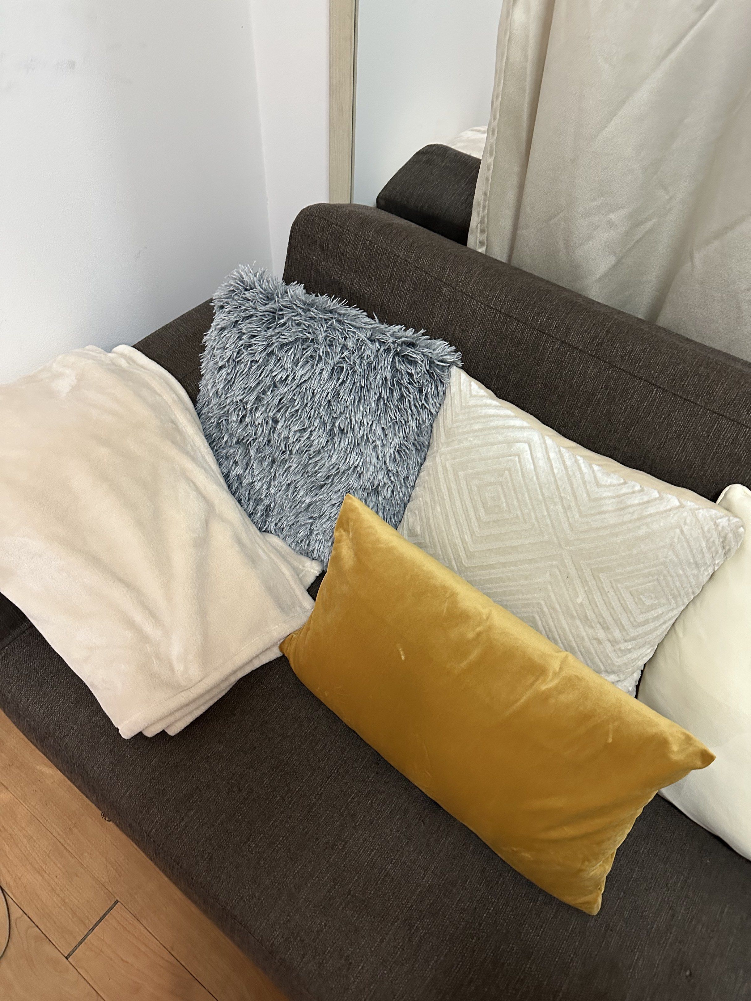 Stylish Brown/Gray 3-Seater Sofa Bed (Category: Sofas) located in Quezon City. Submitted by ina517 (Listing ID 1417737469, Image 3). Description: Why you’ll love it: • 3-seater, spacious – kasya family or barkada • Sofa bed – madaling i-convert for overnight guests • Neutral gray color – bagay sa minimalist, modern, or cozy homes • Malinis at well-maintained – alagang-alaga, no issues • Comfortable cushions – pang-relax after a long day • Lifesty