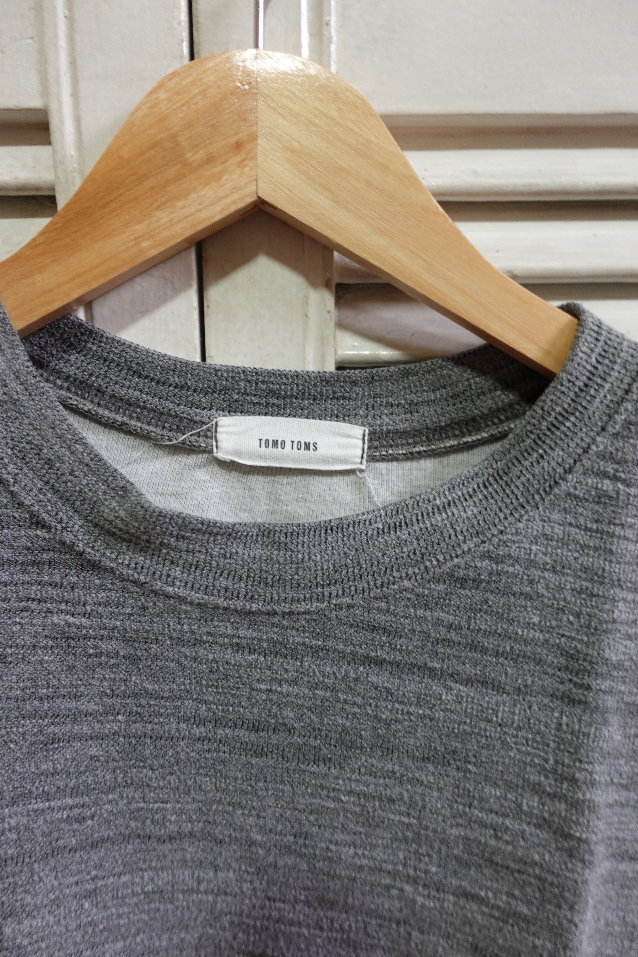 Tomo Toms Sleeveless Top (Category: Sleeveless) located in Marikina City. Submitted by mrgalc (Listing ID 1417758826, Image 2). Description: Tomo Toms Grey Sleeveless Top ✅ Korean brand, one of my favorite tops ✅ Thick but not hot material Size: S-M Condition: Well used but not abused, no flaws.