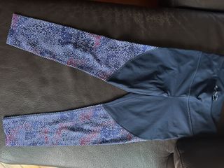 （分類：）位於 。 由 wmlin18 提交（商品編號 1417712777，圖片 1）。簡介： 。