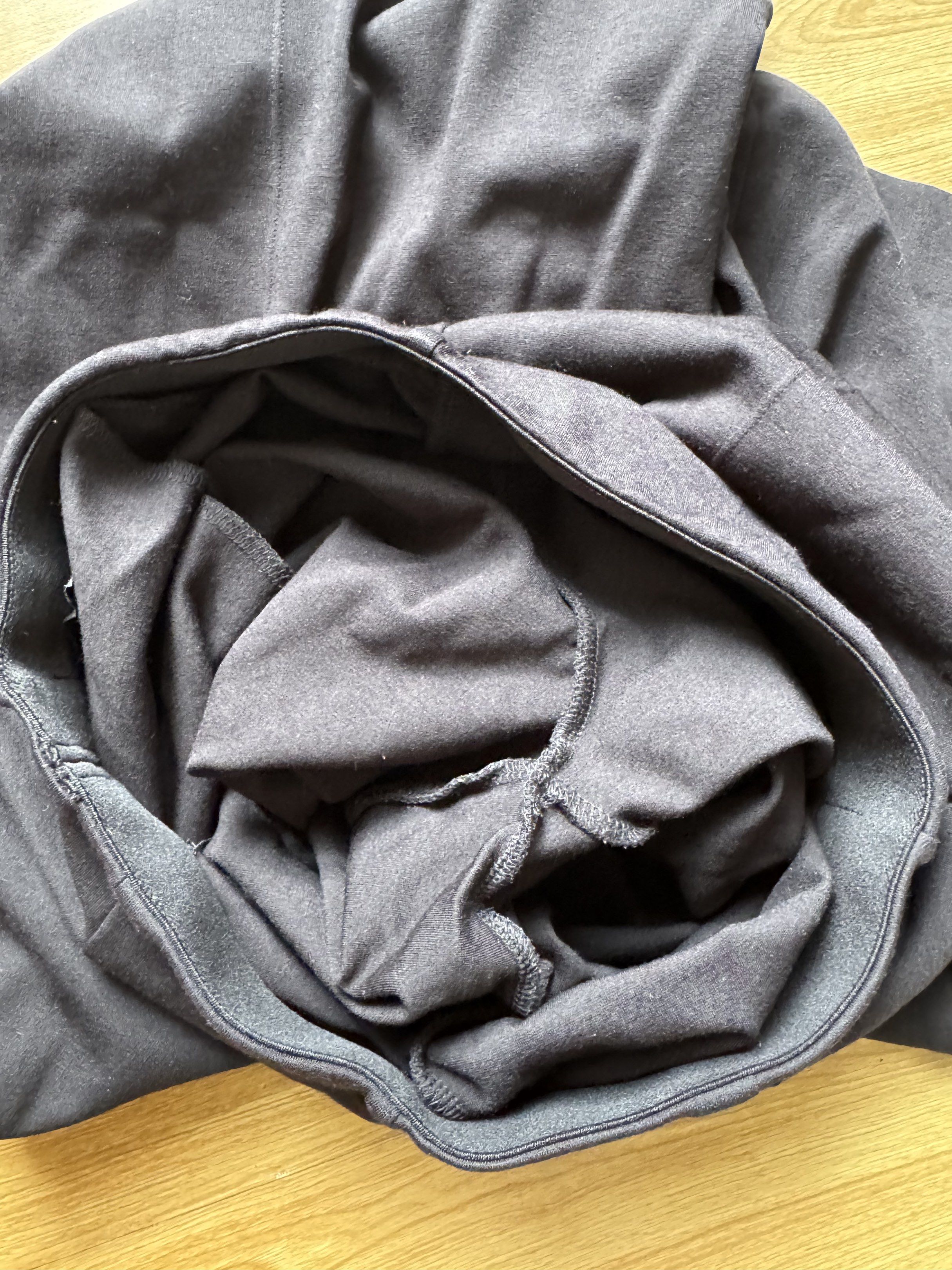 Uniqlo Culottes (Category: Other Bottoms) located in Manila. Submitted by obach (Listing ID 1417735721, Image 3). Description: - Uniqlo culottes - Color: Black - Fabric: Soft and comfortable - Style: Wide leg - Made in Vietnam - Size: Not specified.