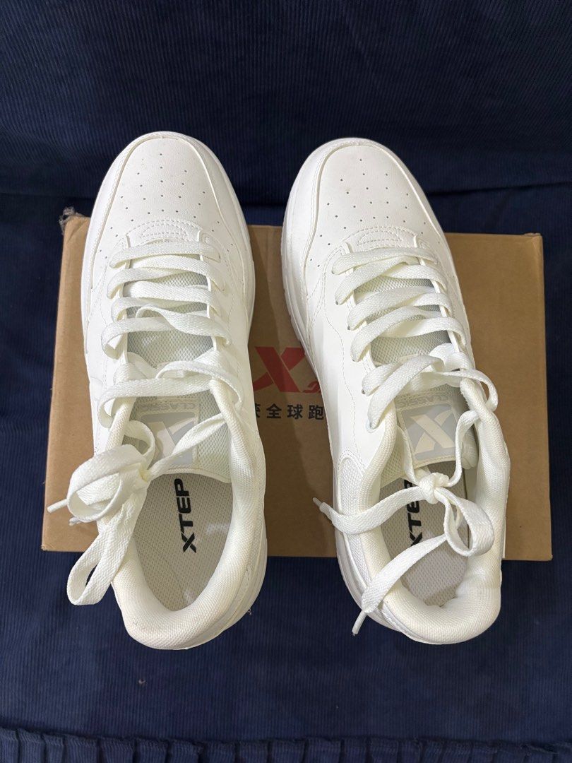 Xtep White Shoes (Category: Sneakers) located in Taytay. Submitted by julienne.shop (Listing ID 1417807339, Image 1). Description: .
