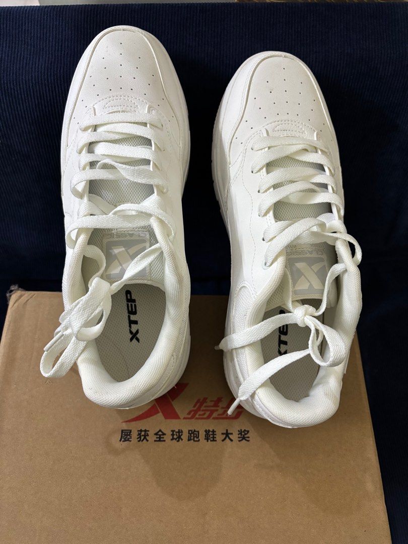 Xtep White Shoes (Category: Sneakers) located in Taytay. Submitted by julienne.shop (Listing ID 1417807339, Image 2). Description: .