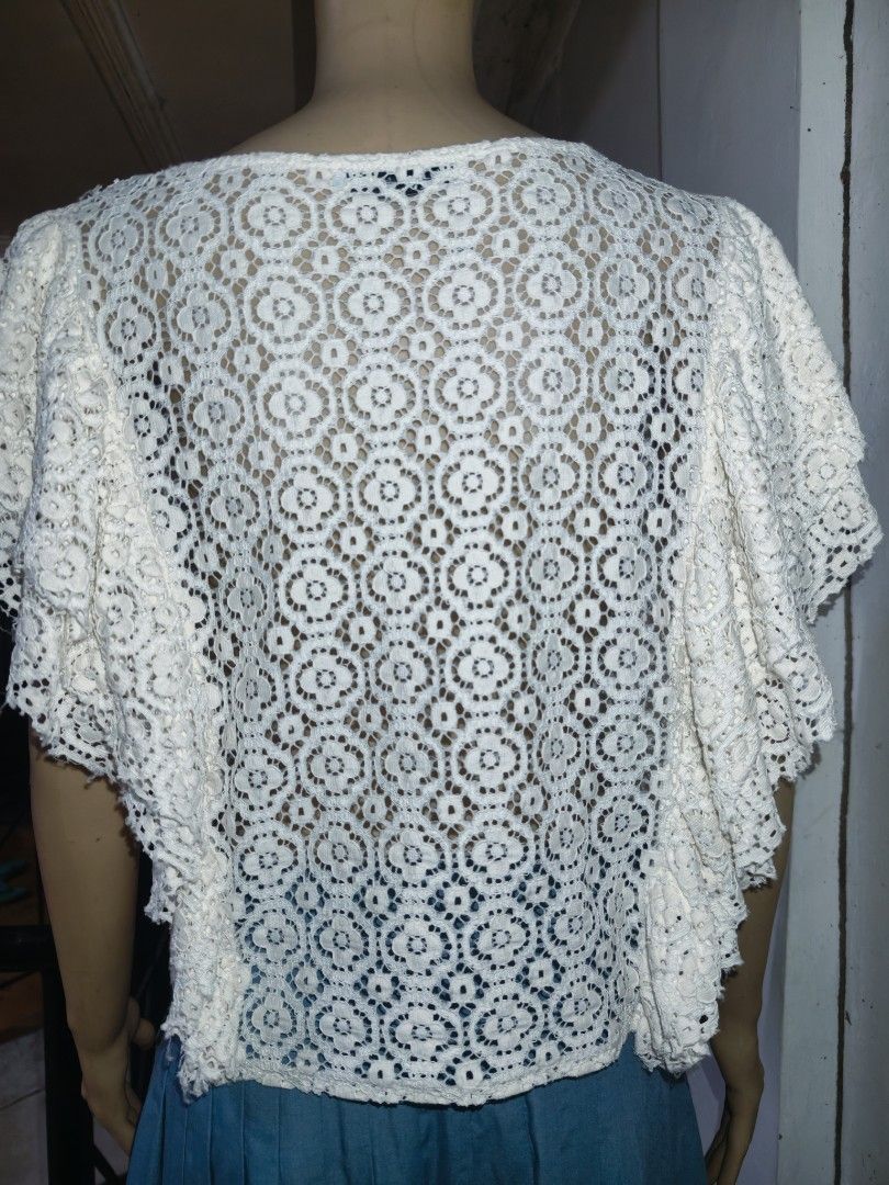 Zara (Category: Blouses) located in Caloocan City. Submitted by faithera0331 (Listing ID 1417799619, Image 3). Description: .