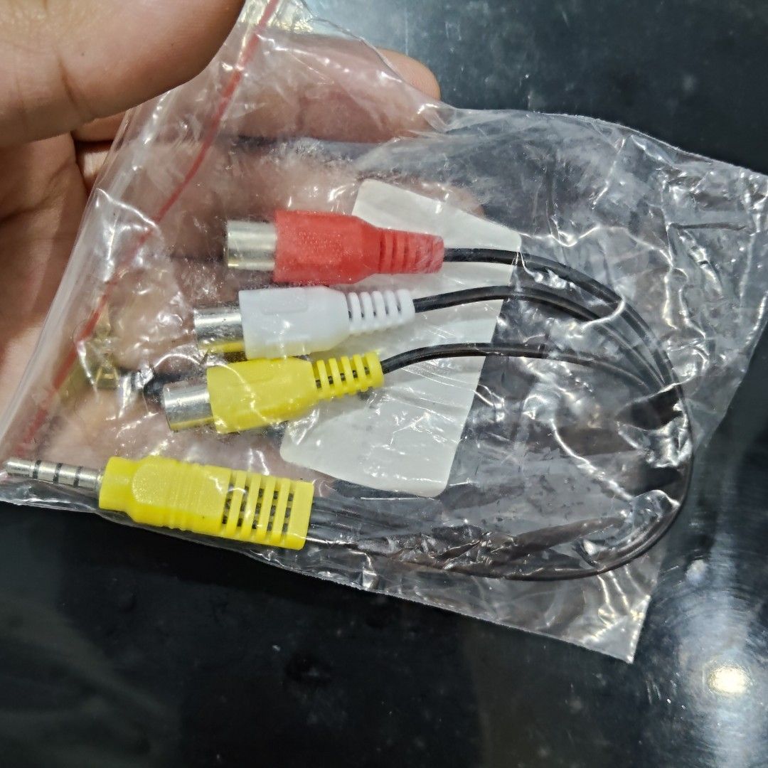 3.5mm to RCA AV Cable (Category: Chargers & Cables) located in Catbalogan. Submitted by jpnsrpls (Listing ID 1417911430, Image 2). Description: 📺🔌 3.5mm to RCA AV Cable (Audio/Video) – Japan Surplus 🇯🇵 🎵🎥 3.5mm jack to RCA (Red/White/Yellow) 📏 Approx. 23cm / 9 inches 🟡 For TV, DVD, camera, speakers, car monitor, retro devices 📦 Multiple pieces available (see photos) 🟢 Working and tested 📸 Actual items in photos.
