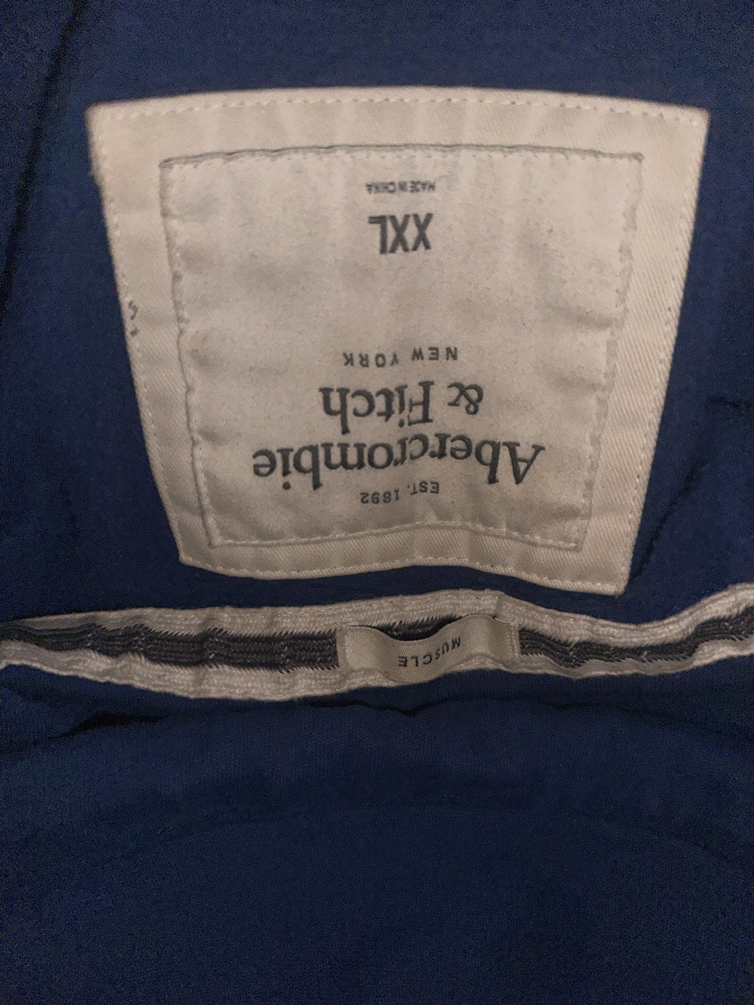 Abercrombie & Fitch jacket (Category: Coats, Jackets and Outerwear) located in Manila. Submitted by cdd88 (Listing ID 1417906094, Image 2). Description: Size XXL - 350 + sf .