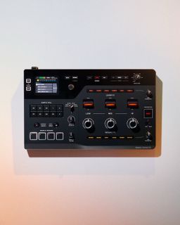 （分類：）位於 。 由 flame.dj.studio 提交（商品編號 1418002957，圖片 1）。簡介： 。