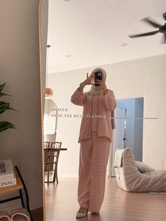 (Category: ) located in . Submitted by caramelsummer (Listing ID 1417905626, Image 1). Description: .