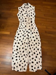 (Category: ) located in . Submitted by prelovedqualityclothes (Listing ID 1417967051, Image 1). Description: .
