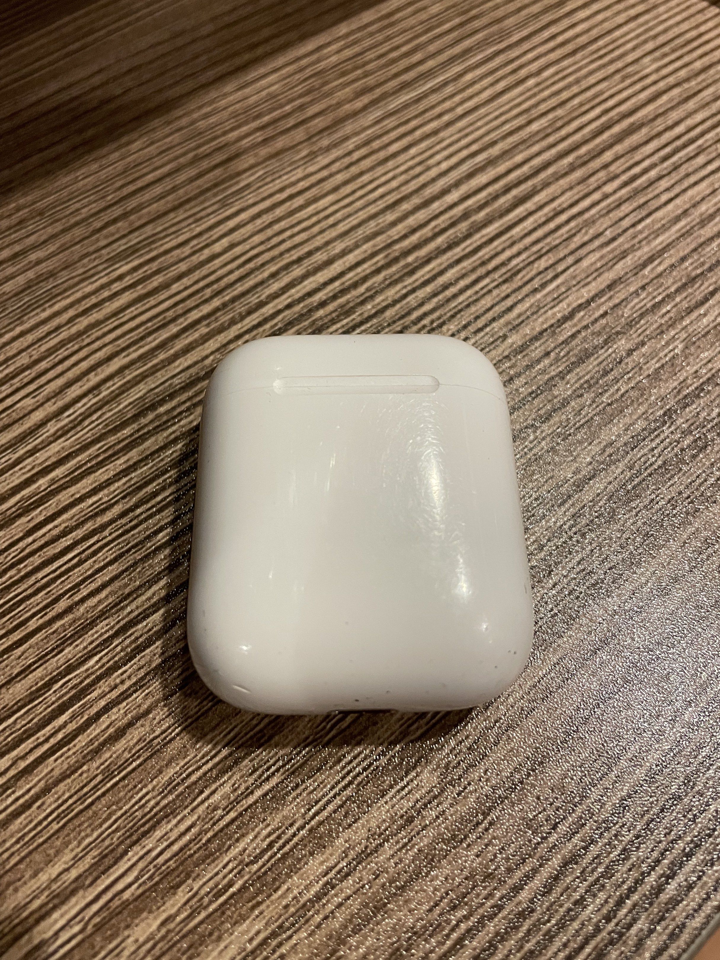 Apple AirPods 2nd Gen