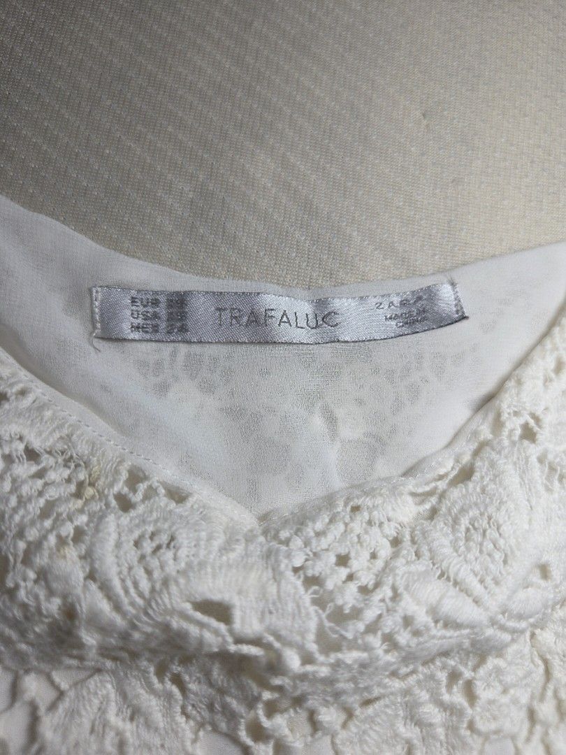 Vintage Auth Zara top (Category: Sleeveless) located in Manila. Submitted by declutterwtly (Listing ID 1415033785, Image 2). Description: Send me your offers. TYSM! ♡ Auth Zara Trafaluc top -Size XS -Perfect for casual wear / beach outfits.