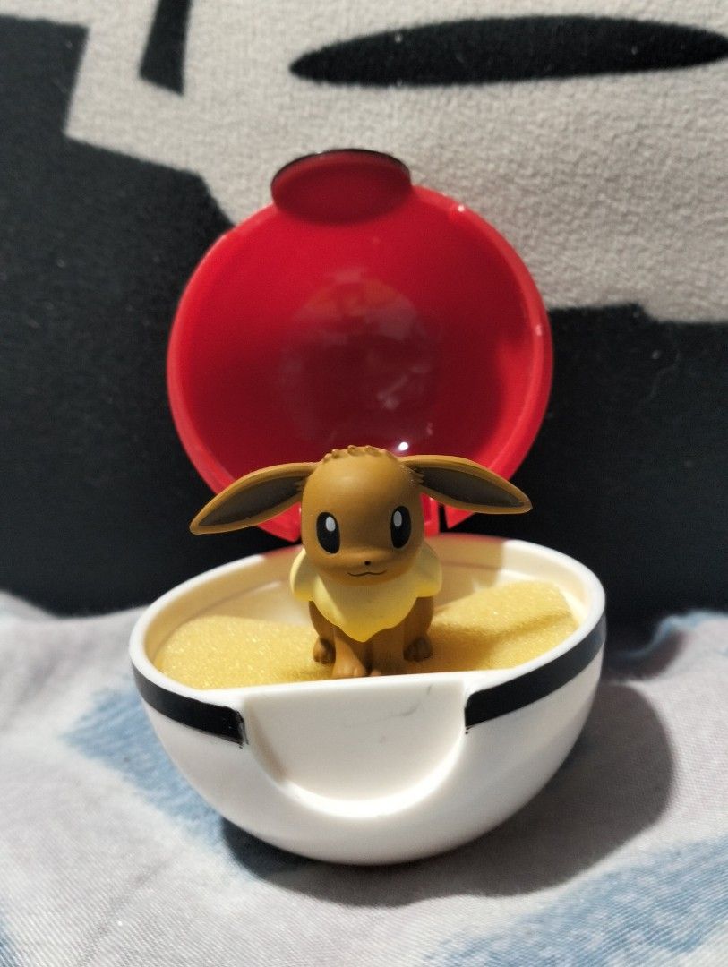 Bandai Eevee Ringcolle (Category: Figurines & Statues) located in Subic. Submitted by sandir (Listing ID 1417970306, Image 1). Description: *Thank you so much in advance if you're going to buy them😊😇 RFS:Declutter/Need Funds MOD: J&T Express MOP: Paymaya / GCash *Buyer will shoulder the shipping fee.