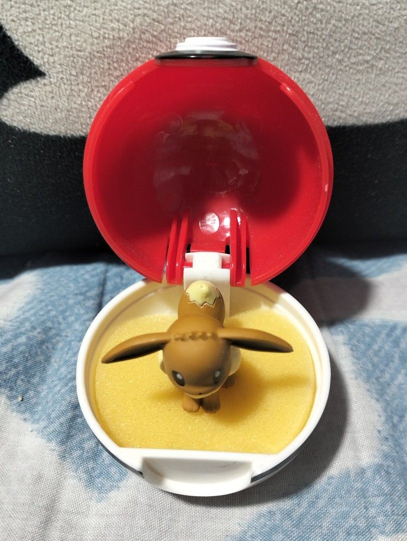 Bandai Eevee Ringcolle (Category: Figurines & Statues) located in Subic. Submitted by sandir (Listing ID 1417970306, Image 2). Description: *Thank you so much in advance if you're going to buy them😊😇 RFS:Declutter/Need Funds MOD: J&T Express MOP: Paymaya / GCash *Buyer will shoulder the shipping fee.