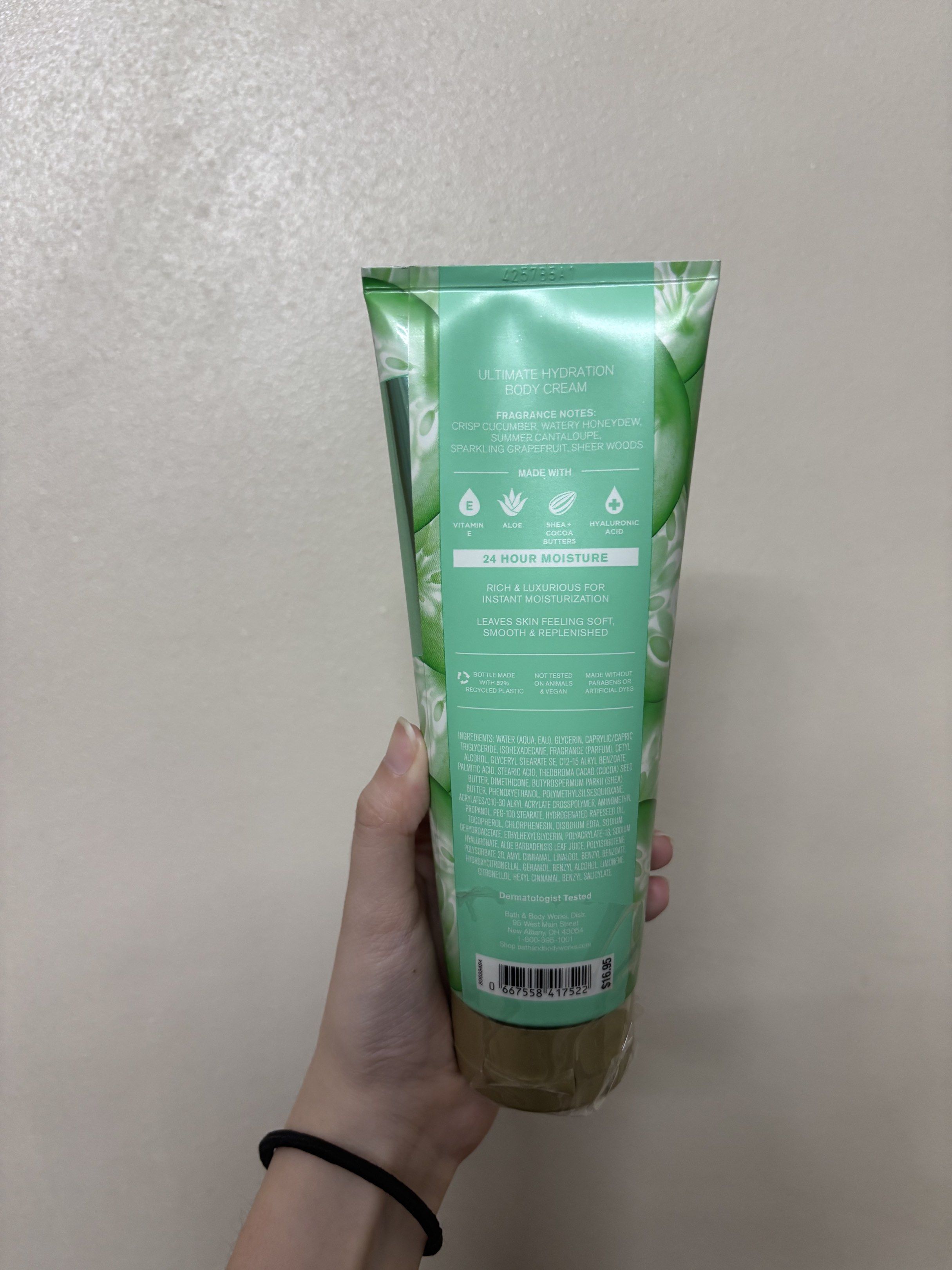 Bath & Body Works Cucumber Melon Body Cream (Category: Body Care) located in Manila. Submitted by skyfl4kesdeclutter (Listing ID 1417835852, Image 2). Description: Fragrance notes: crisp cucumber, watery honeydew, summer cantaloupe, sparkling grapefruit and sheer woods. - body cream with hyaluronic acid - never been opened got as a gift 100% full .
