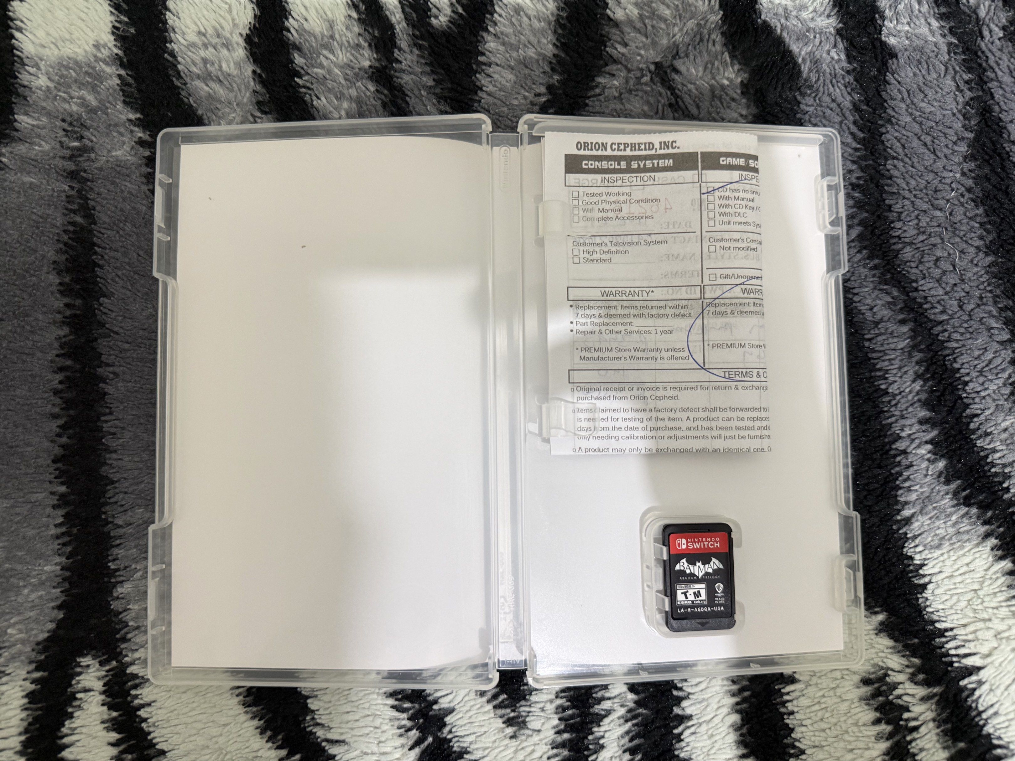 Batman Arkham Trilogy (Category: Nintendo) located in Makati City. Submitted by mackyboy03 (Listing ID 1417952840, Image 2). Description: Price: 1600 Condition: Mint (Good As New) Meet Up Only: SM Jazz Mall, Makati *** Meet up only so you could inspect and test it. Hagglers will be ignored. ***.