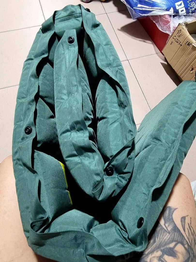 Bears Rock Outdoor Sleeping Pad (Category: Hiking & Camping) located in Sablan. Submitted by gongonshelley12 (Listing ID 1417840364, Image 3). Description: PRICE 1500 JAPAN ITEM SLEEPING PAD FOR OUTDOOR CAMPING. SUPER KAPAL PO NYAN.. NO NEED BOMBAHAN SELF INFLATE NA.. LIKE NEW WALA LANG PONG BAG...