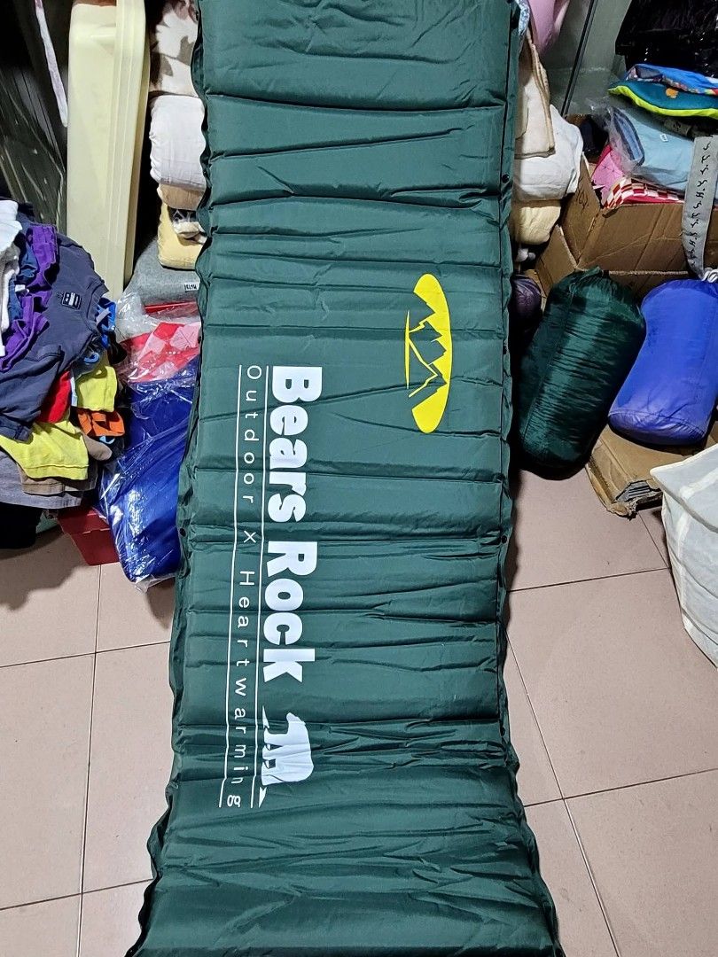 Bears Rock Outdoor Sleeping Pad (Category: Hiking & Camping) located in Sablan. Submitted by gongonshelley12 (Listing ID 1417840364, Image 2). Description: PRICE 1500 JAPAN ITEM SLEEPING PAD FOR OUTDOOR CAMPING. SUPER KAPAL PO NYAN.. NO NEED BOMBAHAN SELF INFLATE NA.. LIKE NEW WALA LANG PONG BAG...