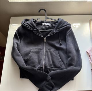 (Category: ) located in . Submitted by cessneedscash (Listing ID 1417979392, Image 1). Description: .